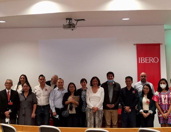 Ibero León participa en el lanzamiento de la revista ECOSS